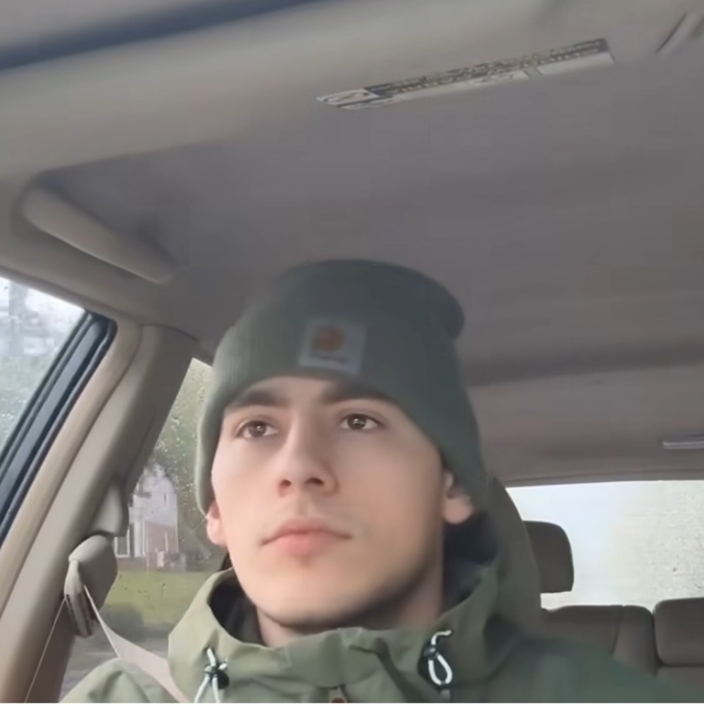carhartt beanie good condition